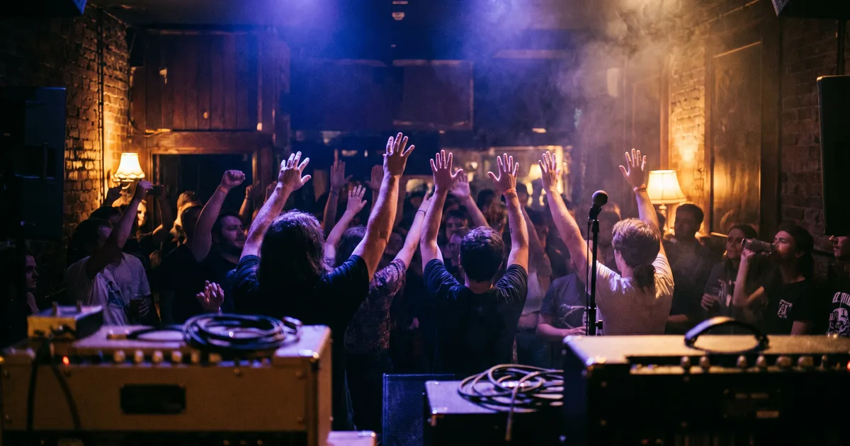Building a Great Fan Base: Tips for New Bands